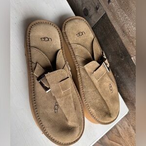 UGG NEW Brown Suede